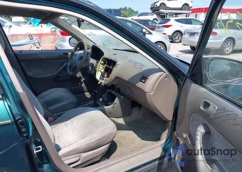 2000 Honda Civic Value Package from USA, damaged, VIN 2HGEJ6610YH558493